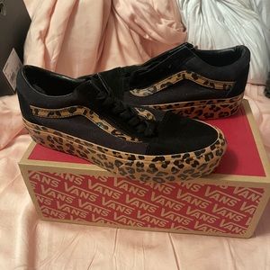 Vans Leopard Print Old Skool Sneakers